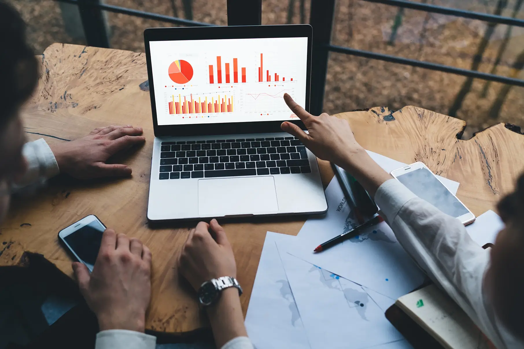 B2B vs B2C Digital Marketing Strategies, Funnels & Metrics